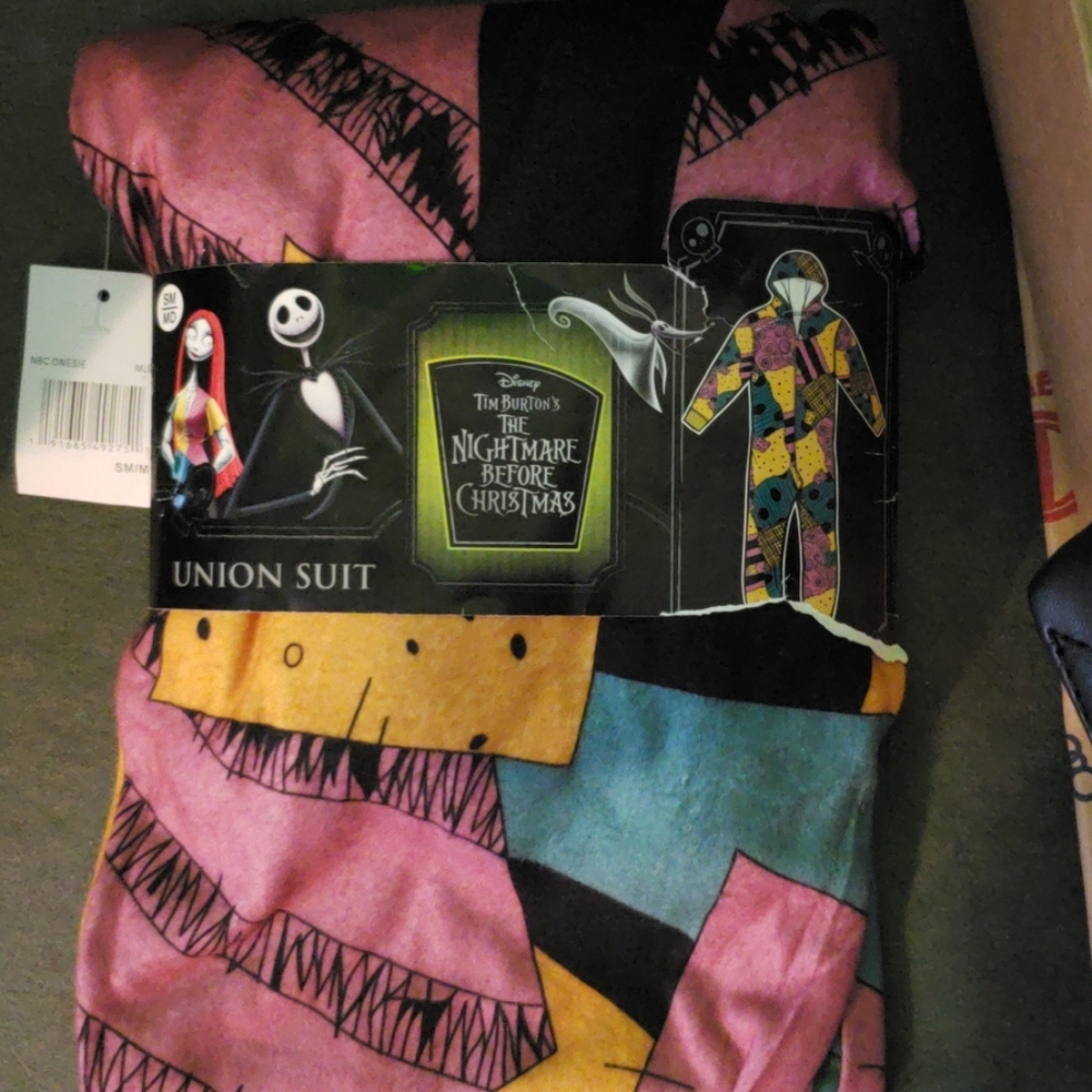 NIGHTMARE BEFORE CHRISTMAS Hooded Sally union suit